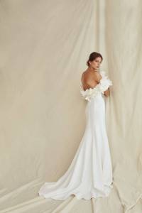 00003-Oscar-de-la-Renta-Bridal-Spring-2021