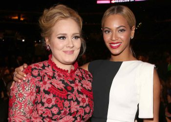 LOS ANGELES, CA - FEBRUARY 10: Singers Adele and Beyonce attends the 55th Annual GRAMMY Awards at STAPLES Center on February 10, 2013 in Los Angeles, California.  (Photo by Christopher Polk/Getty Images for NARAS)