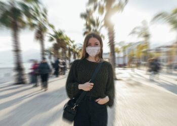 Mujer con mascarilla.
SALUD
HSYNCOBAN/GETTY