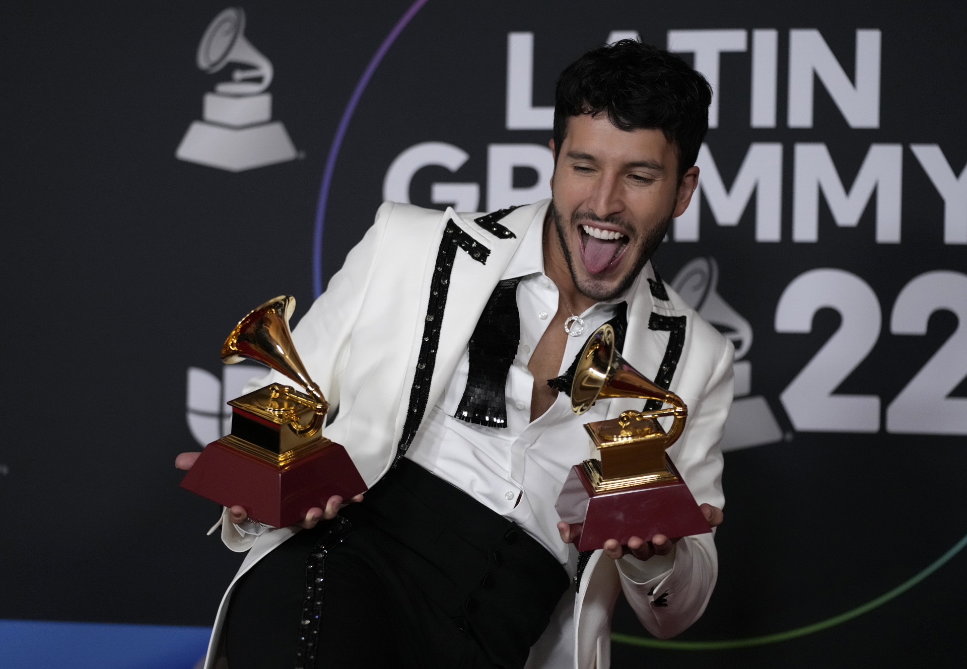 Latin Grammy 2022 Sebastián Yatra consigue sus primeros galardones y